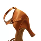 HROY 7127 Pantofi de dans latino – cu mai multe barete și talpă căptușităEz az elegáns női latin tánccipő látványos, sokpántos kialakításával különleges, nőies megjelenést kölcsönöz viselőjének. A lábfejet finoman körülölelő, keresztezett pántok szép