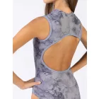 Mara Aura garbós, ujjatlan dressz zippzárral