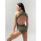 Mara Aura garbós, ujjatlan dressz zippzárral